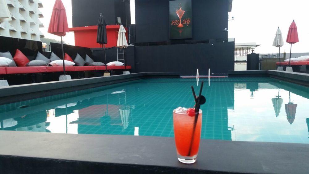 Sharaya Patong Hotel Eksteriør bilde