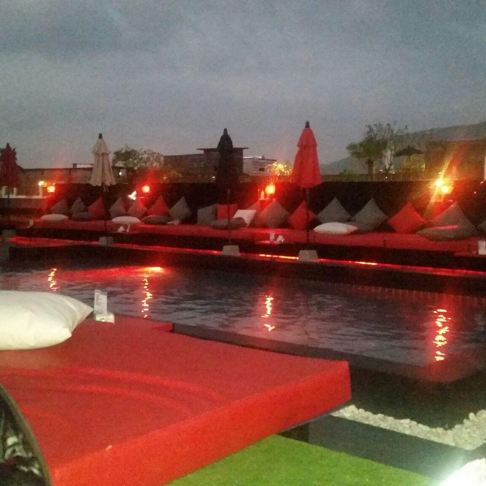 Sharaya Patong Hotel Eksteriør bilde