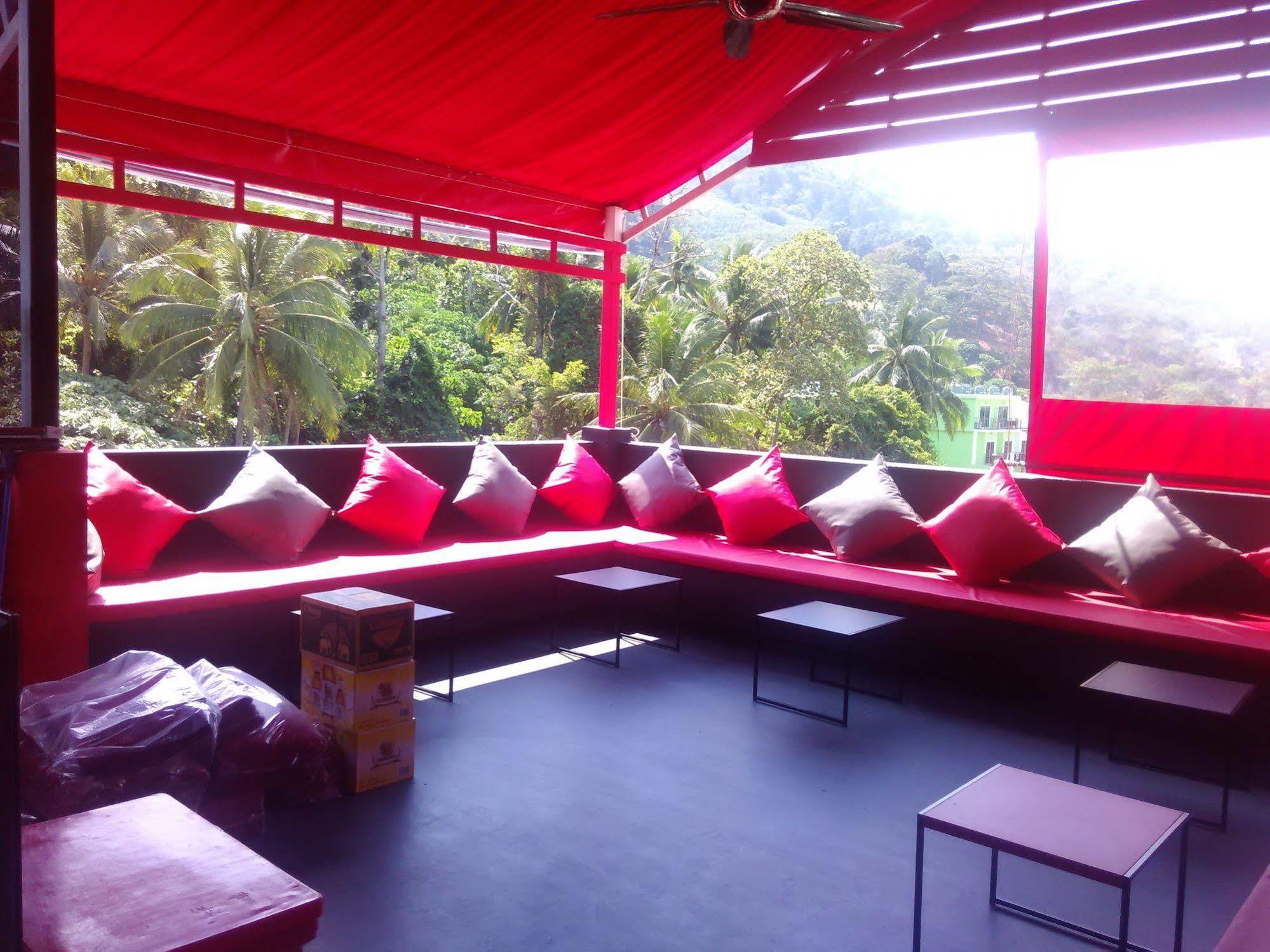 Sharaya Patong Hotel Eksteriør bilde
