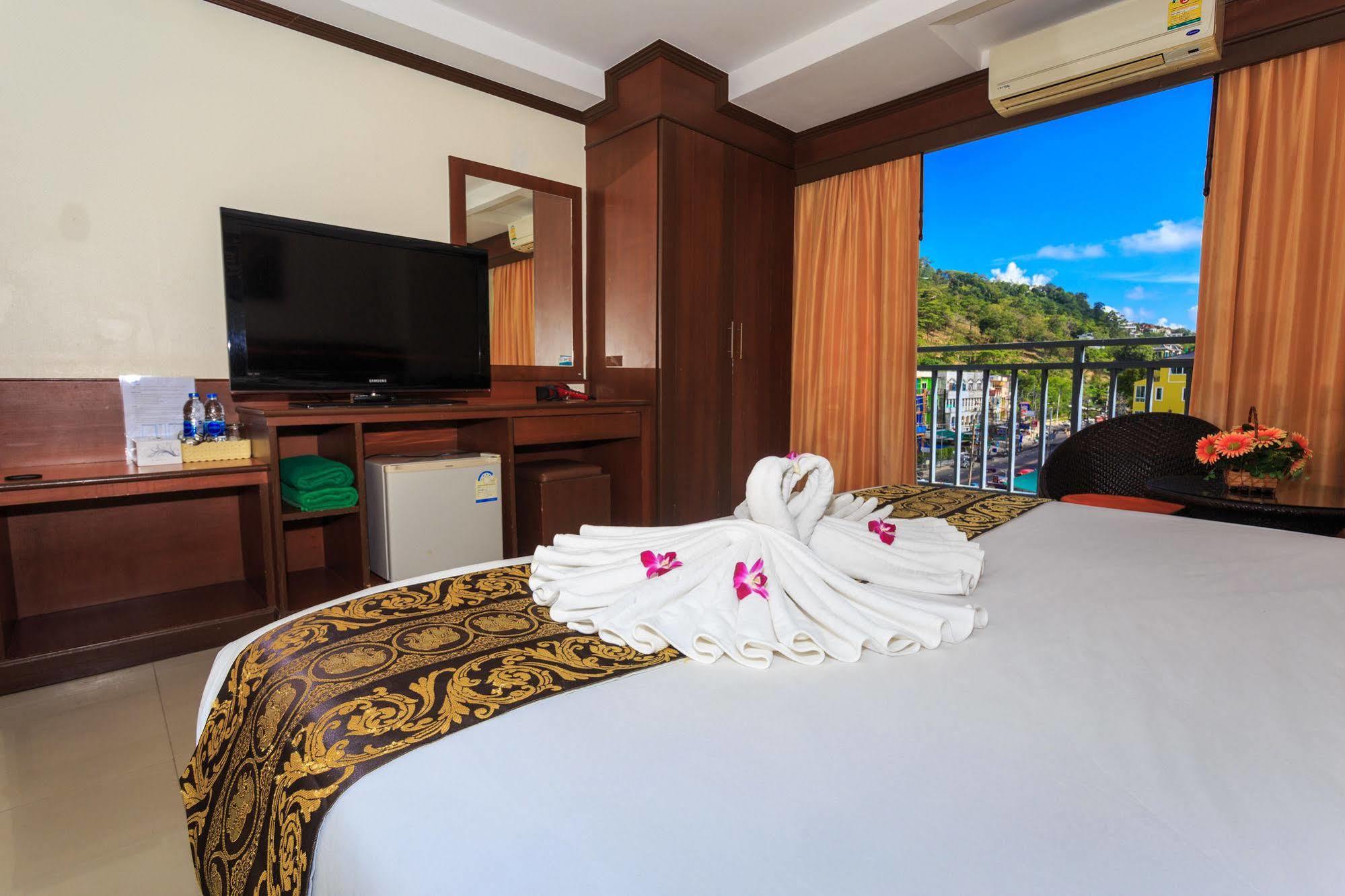 Sharaya Patong Hotel Eksteriør bilde
