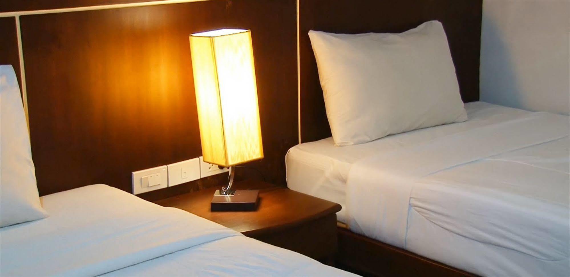 Sharaya Patong Hotel Eksteriør bilde